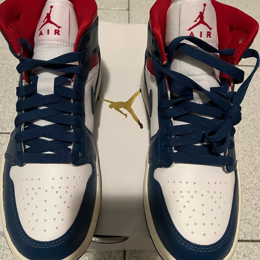 Women’s Air Jordan 1 Mid